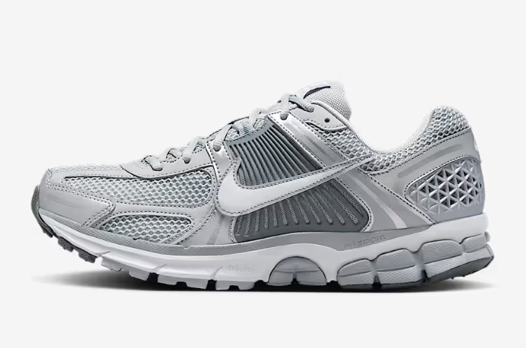 신발 이미지 : 나이키. 줌 보메로 5