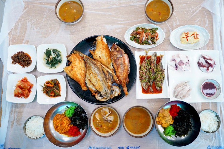 통영 중앙시장 맛집 멍게비빔밥 상차림 예시