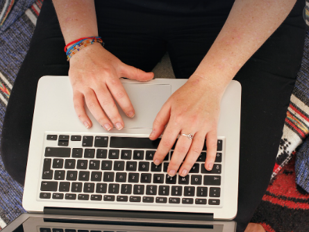 원격 근무 시대, 디지털 노마드가 바꾸는 경제와 기업의 미래 전략