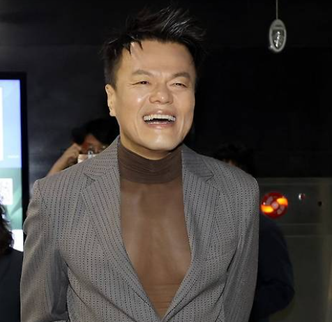 박진영 국감 의상 시스루 패션