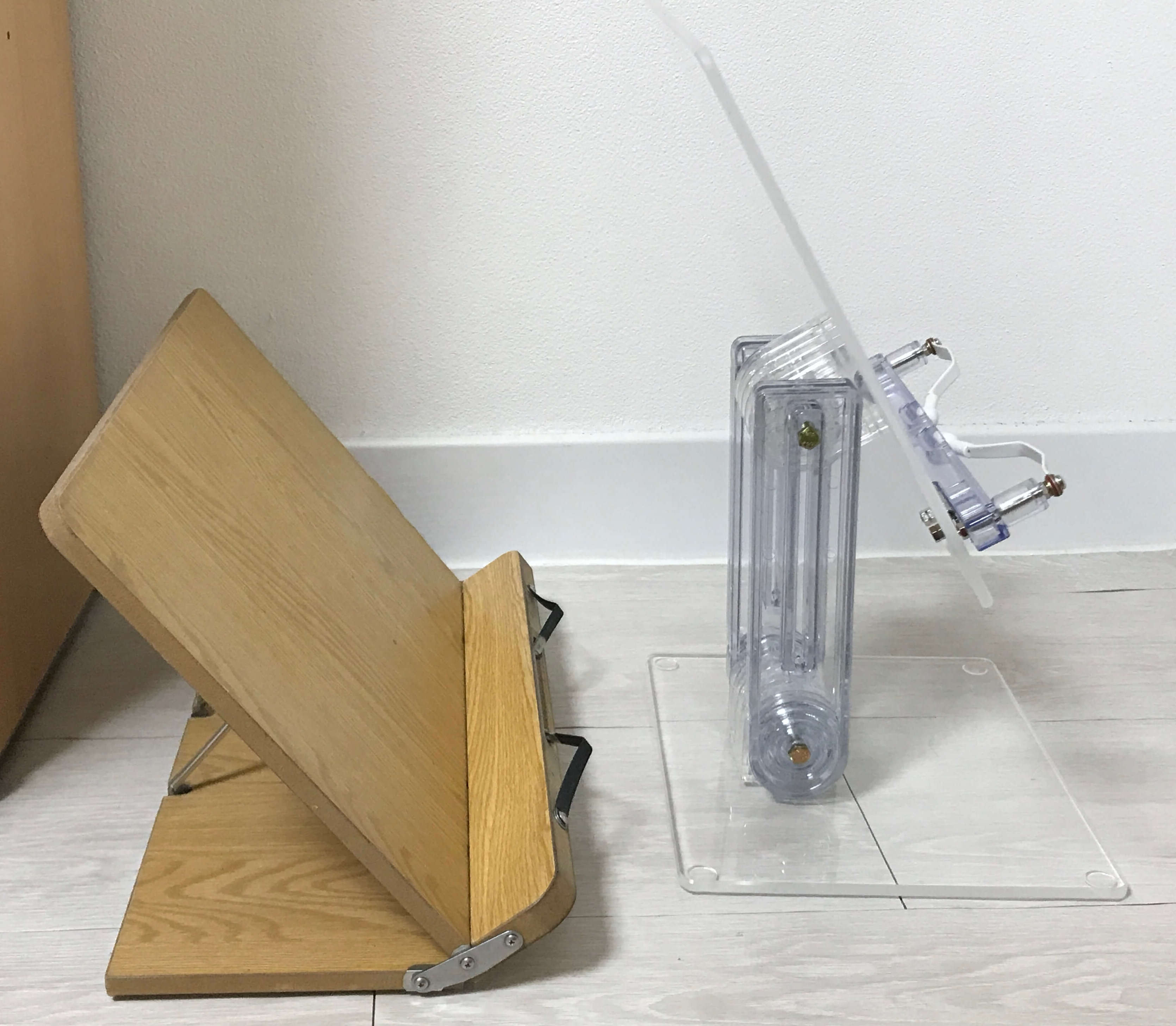 독서대 측면 비교