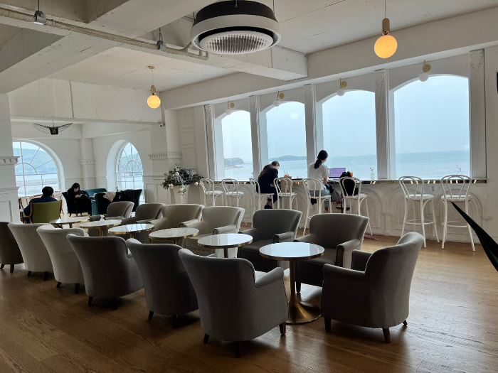 넓은 내부 모습