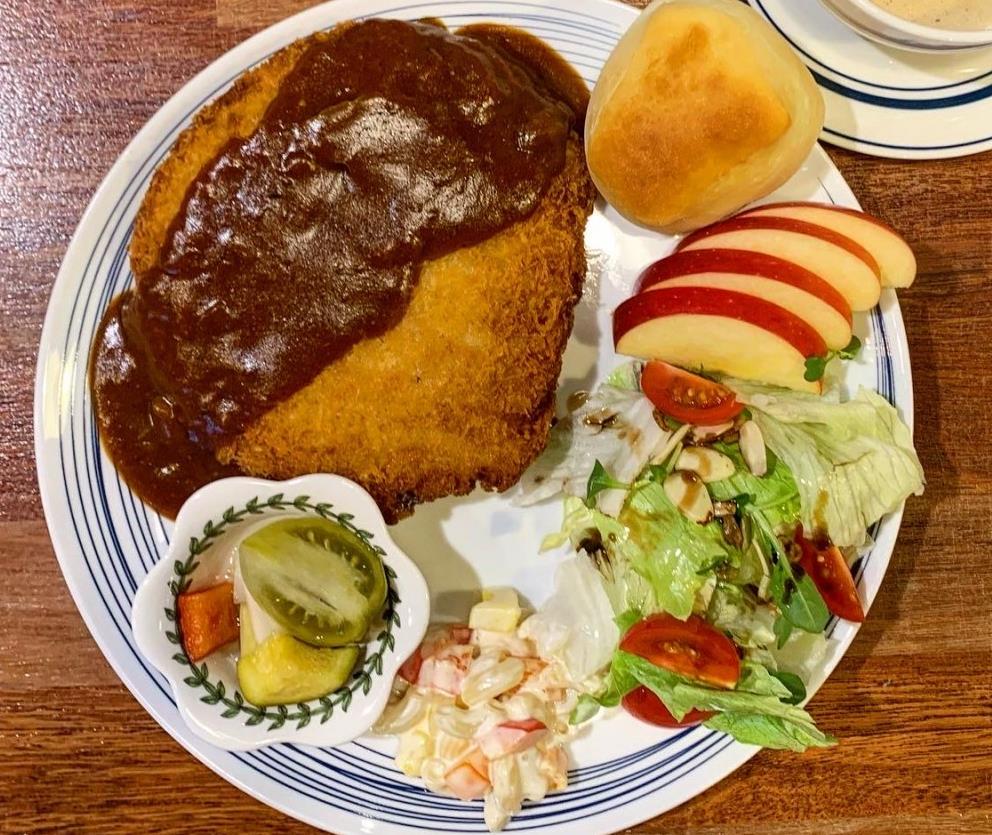 동네한바퀴 사과전문점에서 파는 사과돈가스