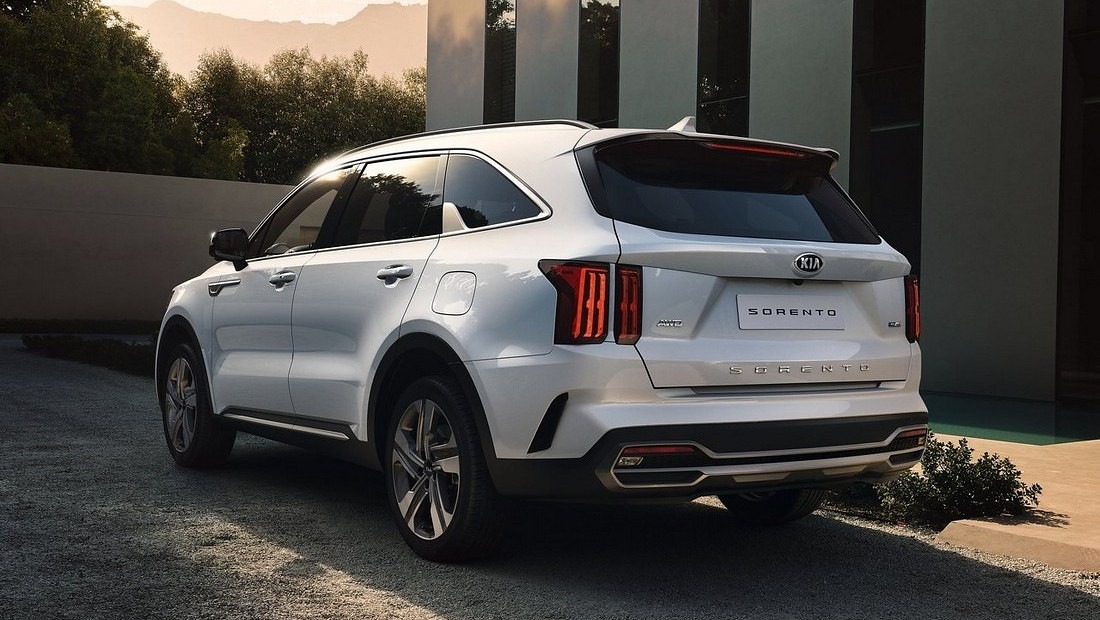 출처 다음자동차 쏘렌토 MQ4 후면사진