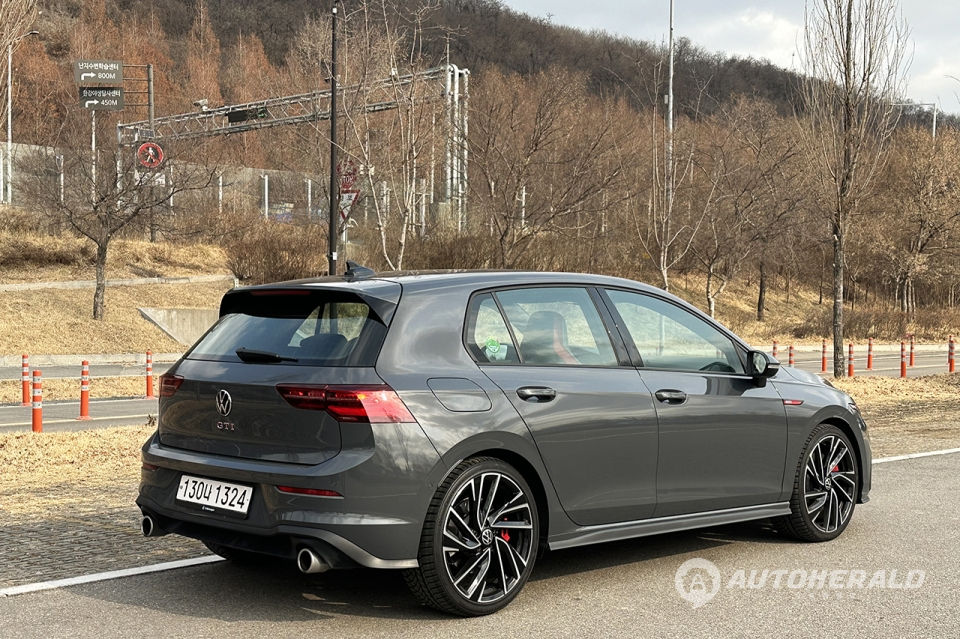 폭스바겐 신형 골프 GTI