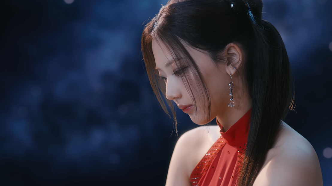 BABYMONSTER 'Stuck In The Middle' MV 장면