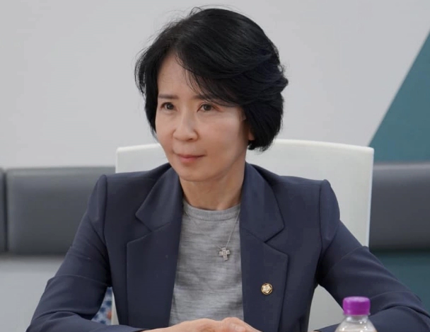 최수진 국회의원 프로필 나이 고향 학력 재산 페이스북