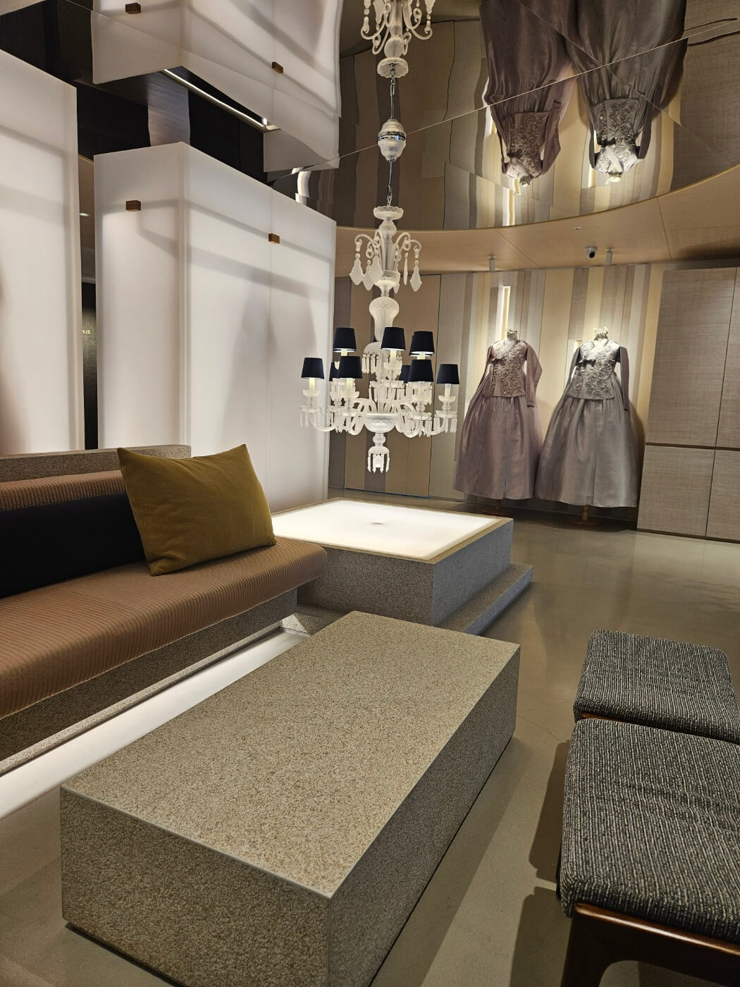 운선제 한복 종로점 내부 사진 (1)