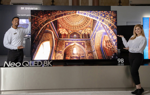 삼성전자가 CES 2023에서 선보인 98형 Neo QLED 8K