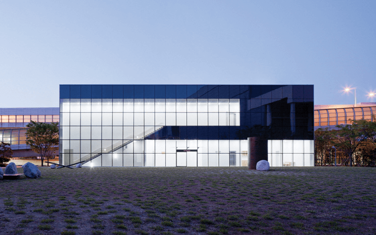 부산시립미술관 이우환 공간