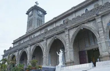 나트랑 가볼만한곳 나트랑 대성당