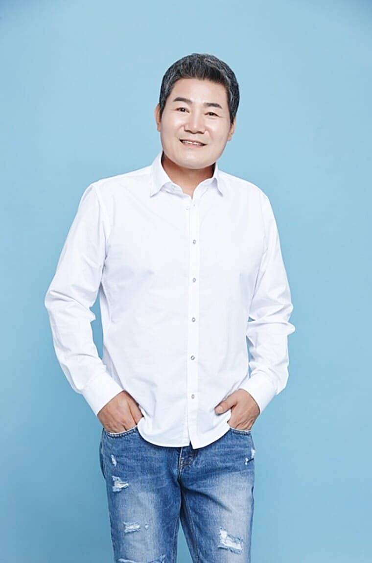 가수-진성