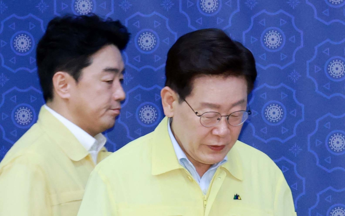 이 대통령 지지율 최저치 40% |부동산·인사·20대 지지율 하락 이유 총정리