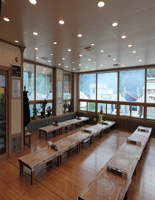 6시내고향 문경맛집 황토성 약돌돼지 족살째개와 능이버섯전골 맛집