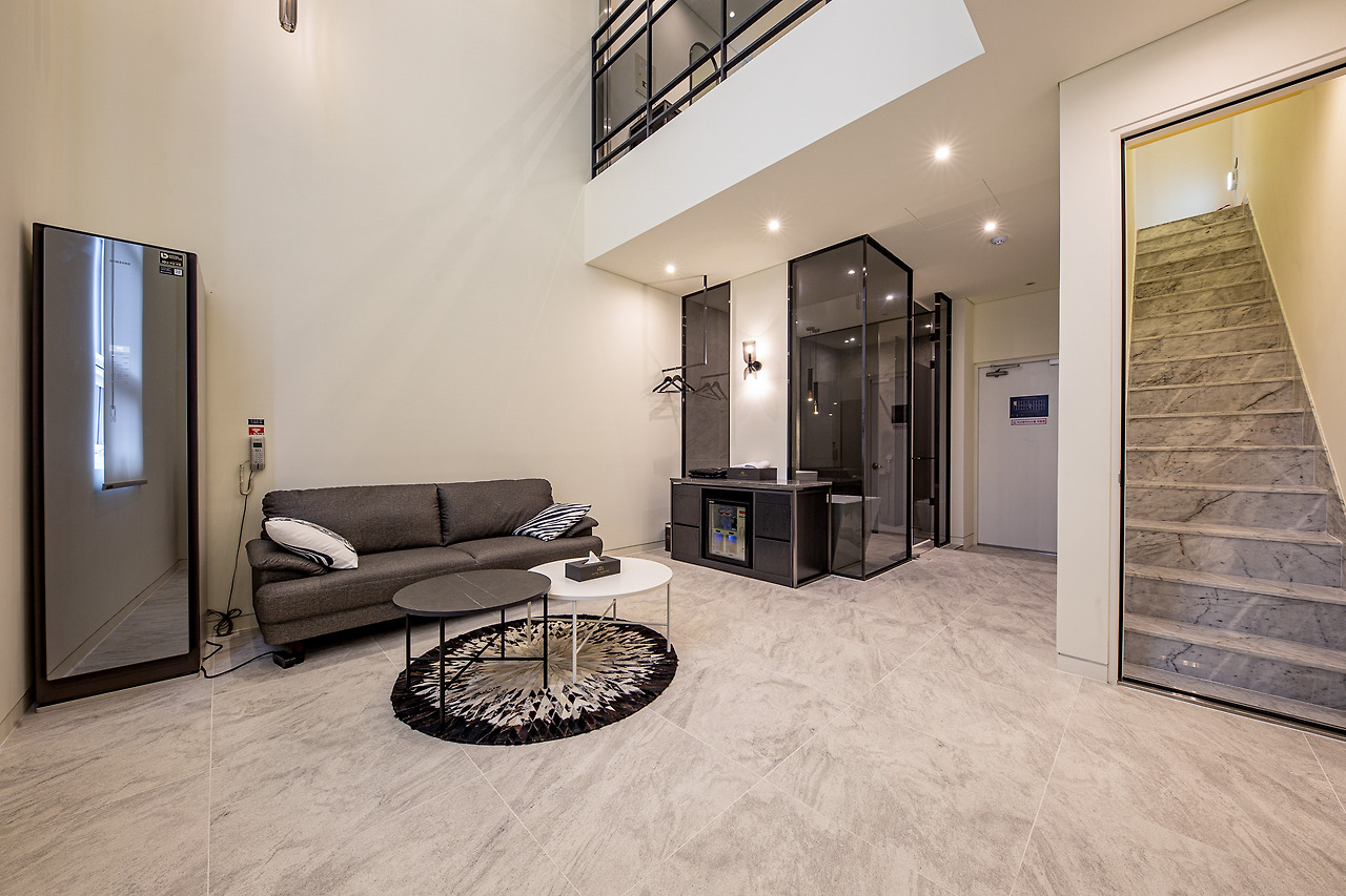 덕산 온천과 노천욕조의 완벽한 조합! 예산 덕산 테라스 무인텔 솔직 후기 & 예약 가이드