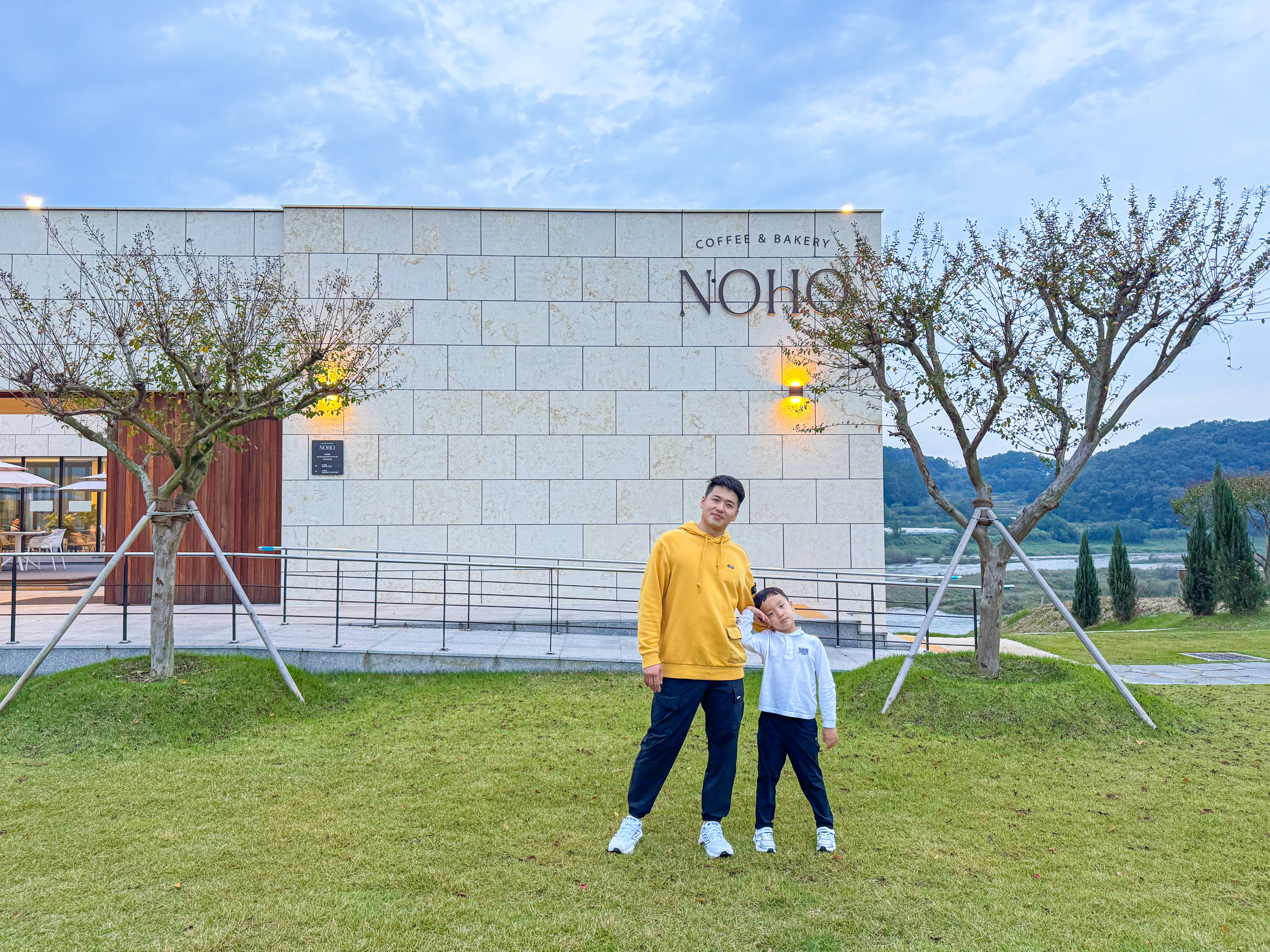 세종 노호카페 금강뷰 외관 전경"