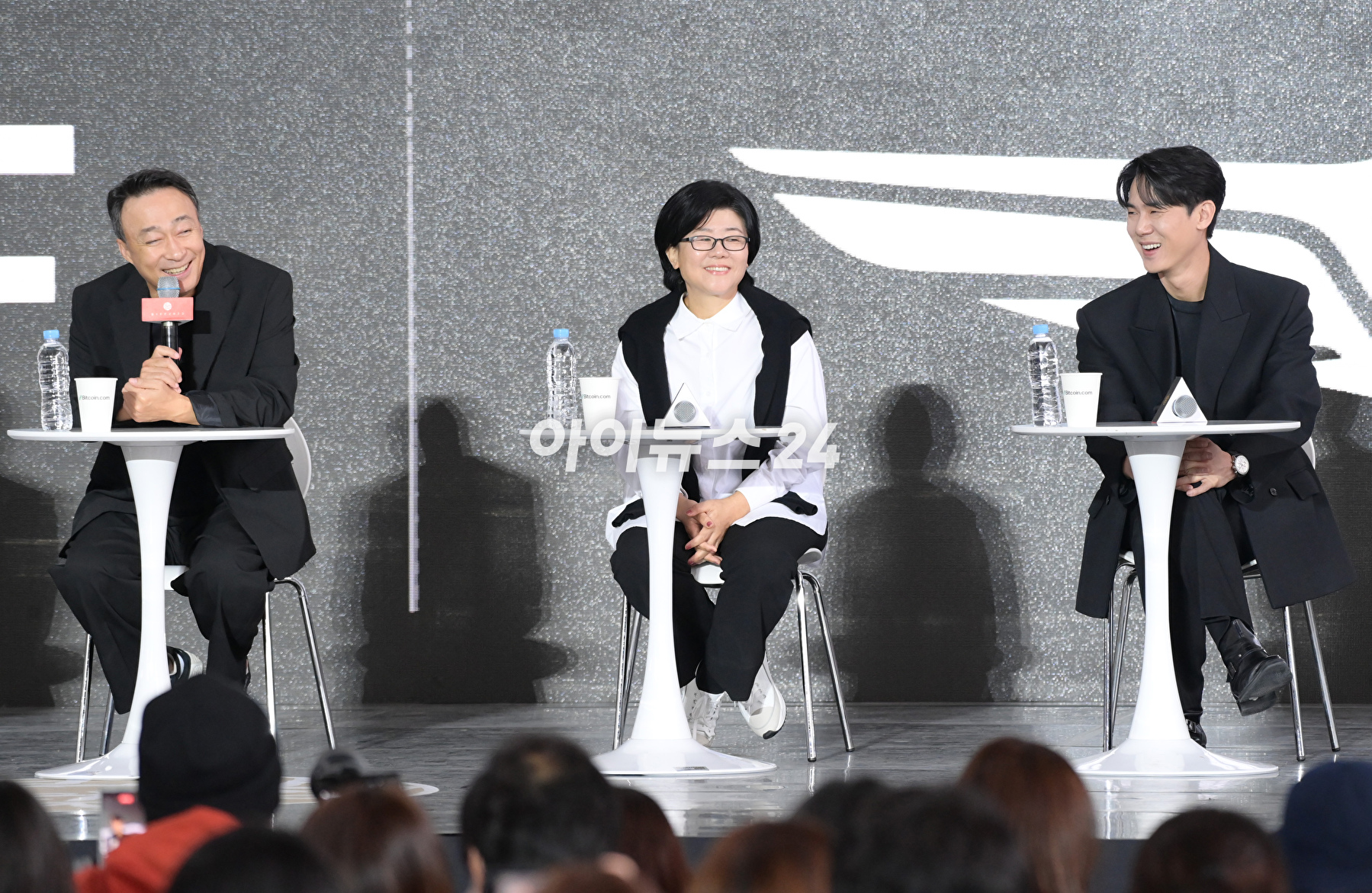 배우 유연석이 6일 오후 부산광역시 해운대구 영화의전당에서 진행된 제28회 부산국제영화제 '운수 오진 날' 오픈토크에 참석하고 있다. [사진=정소희 기자]