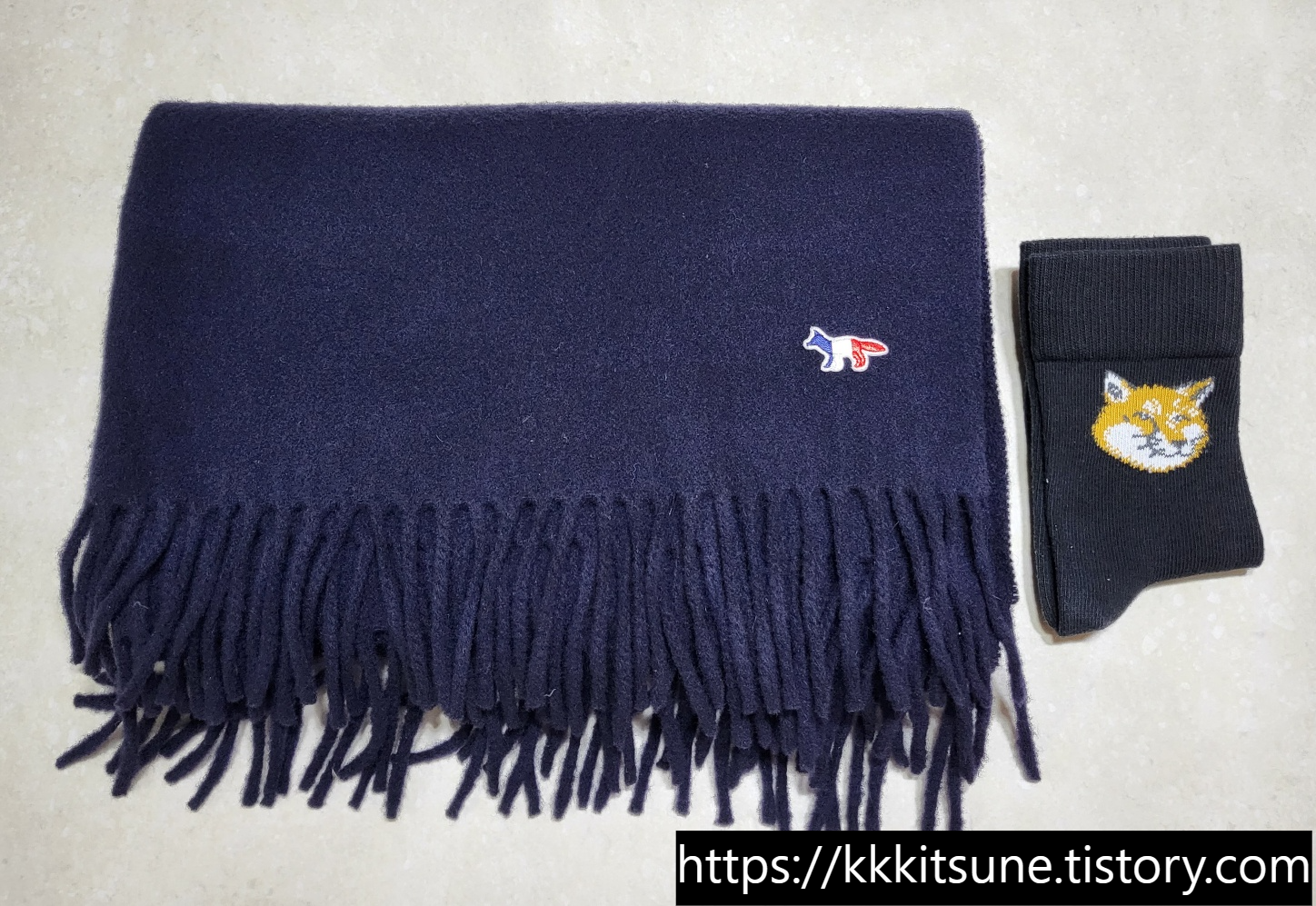 메종키츠네 폭스 패치 목도리와 메종키츠네 양말