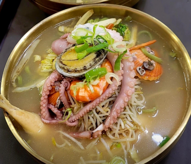 생생정보 해신닭칼국수 울산 동구 대왕암돌미역칼국수