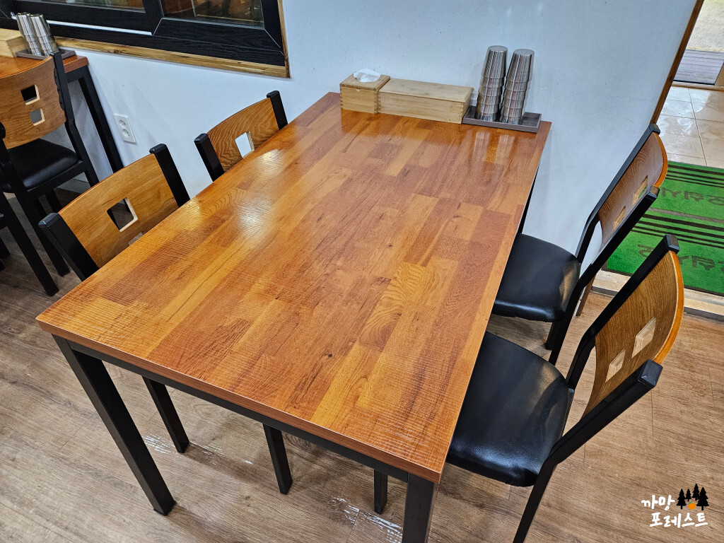 제주 녹색 식당 매장 내부