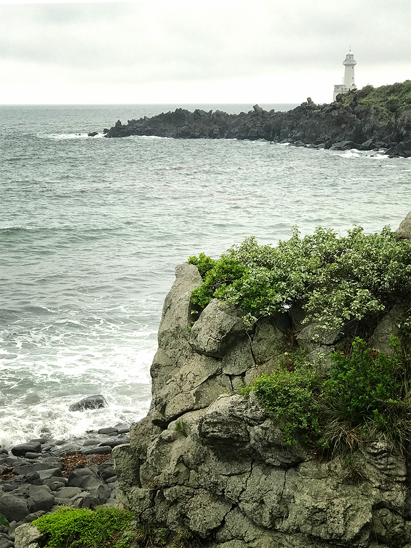 제주 올레길 8코스 논짓물 진황등대 해변 풍경 무료이미지