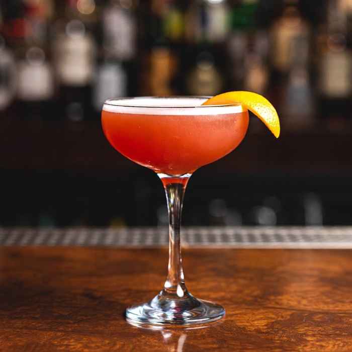 오렌지 필 가니시와 붉은 빛깔이 매혹적인 블러드 앤 샌드 완성 사진