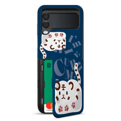 플랩이 있는 디자인의 케이스