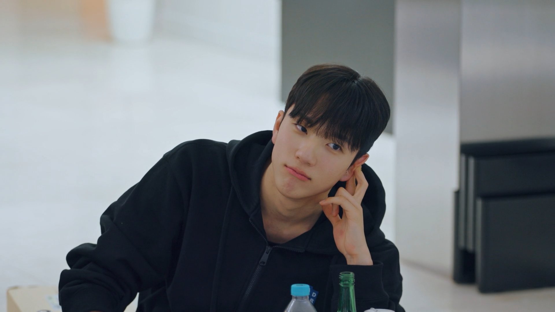 ▲ 유식의 표정과 말투에서 이미 마음의 거리가 꽤 벌어졌다는 게 느껴진다.