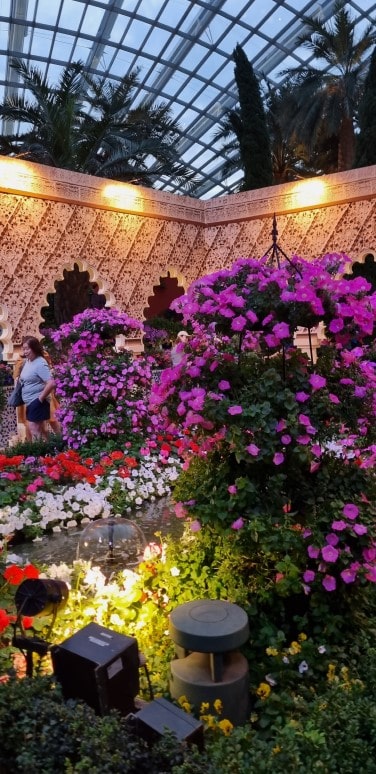 가든스 바이 더 베이 플라워 돔