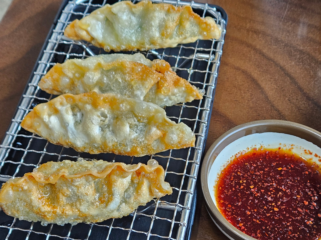 맛존디 고기국수 군만두