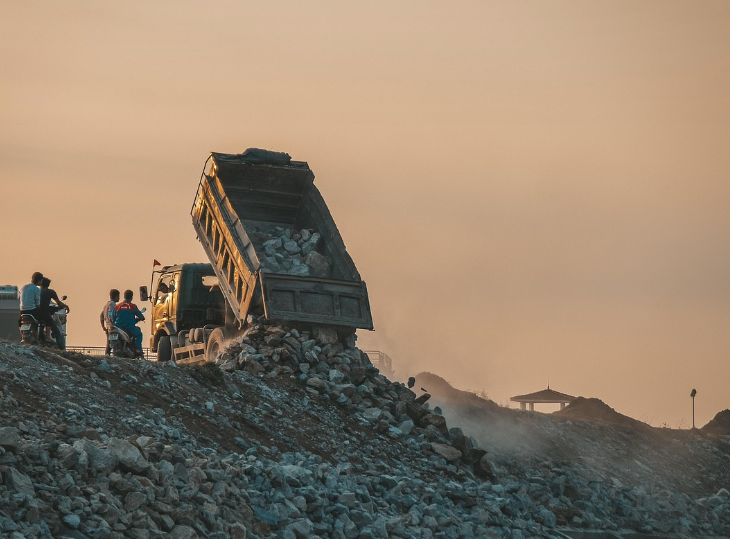 멈추지 않는 지구의 경고 환경오염이 남긴 흔적