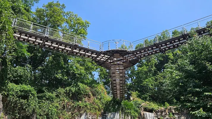 광명 도덕산 출렁다리