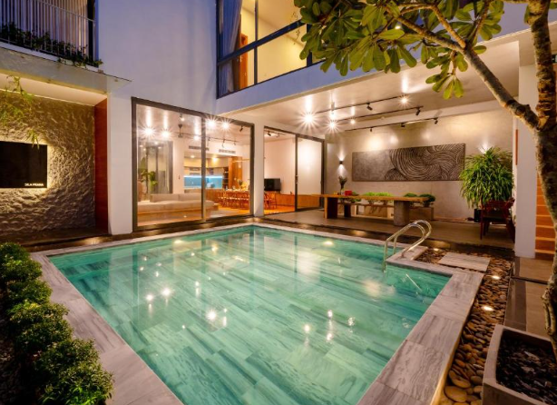 다낭 럭셔리 풀빌라 지금 예약하러 가기