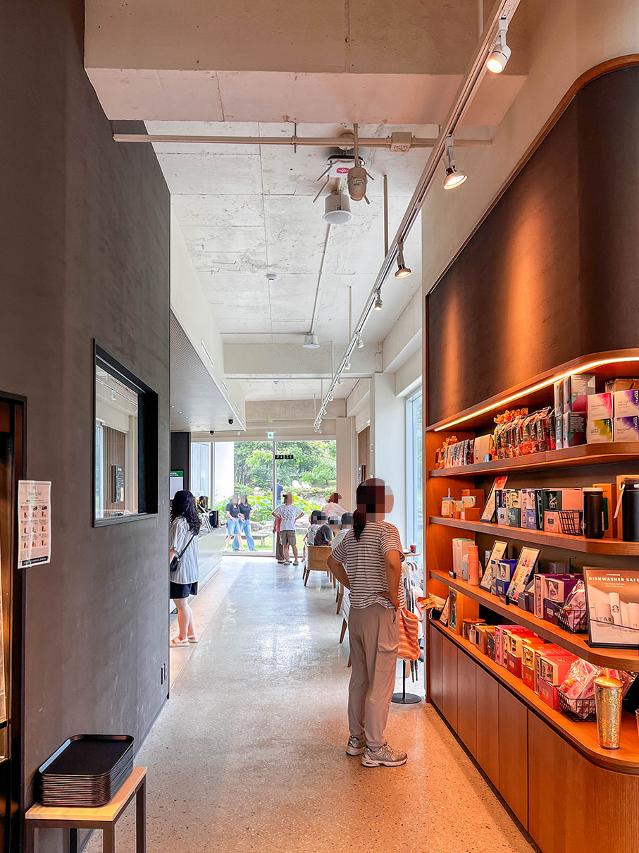 스타벅스 양산통도사점 본관 1층