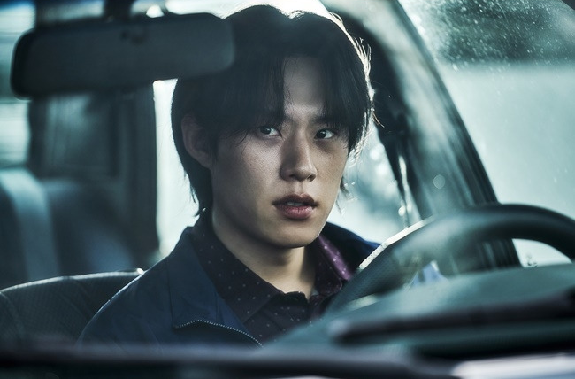 지옥 시즌2 유아인과 김성철의 놀라운 싱크로율