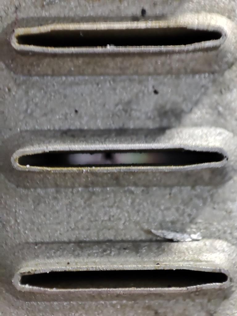 라디에이터의 구조 확인 중