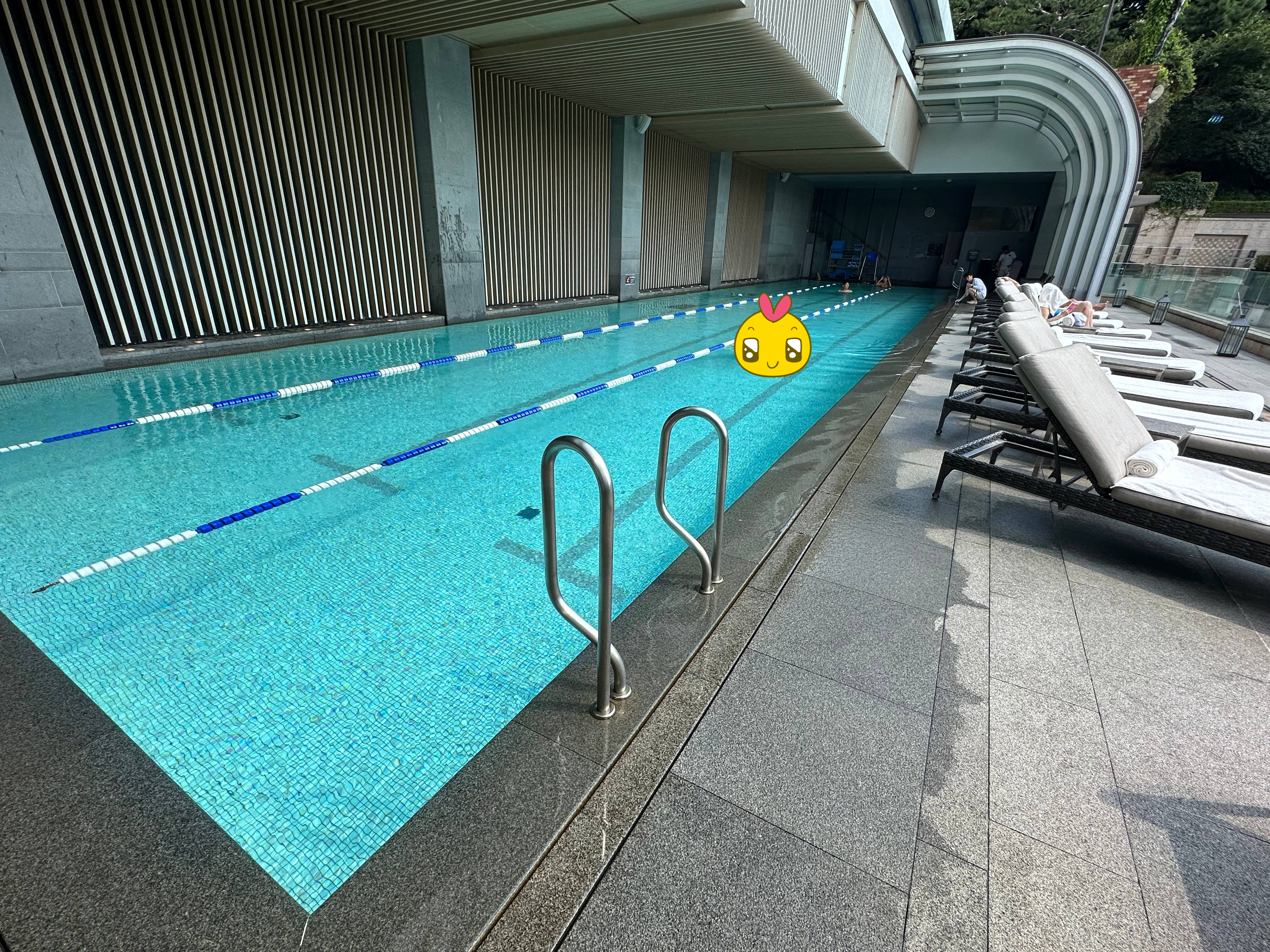 수영장