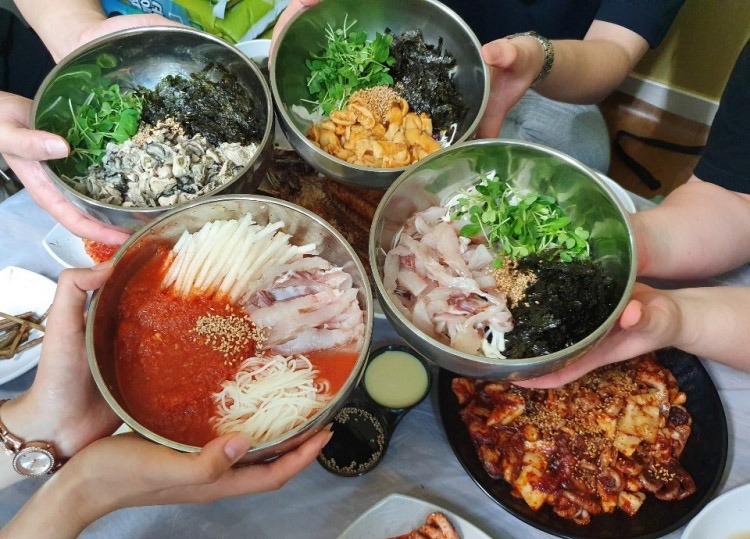 통영 해산물 비빔밥 예시