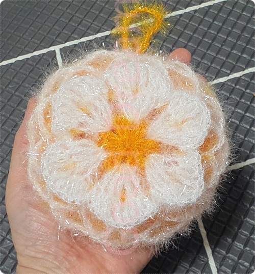 라인장식 꽃 호빵수세미