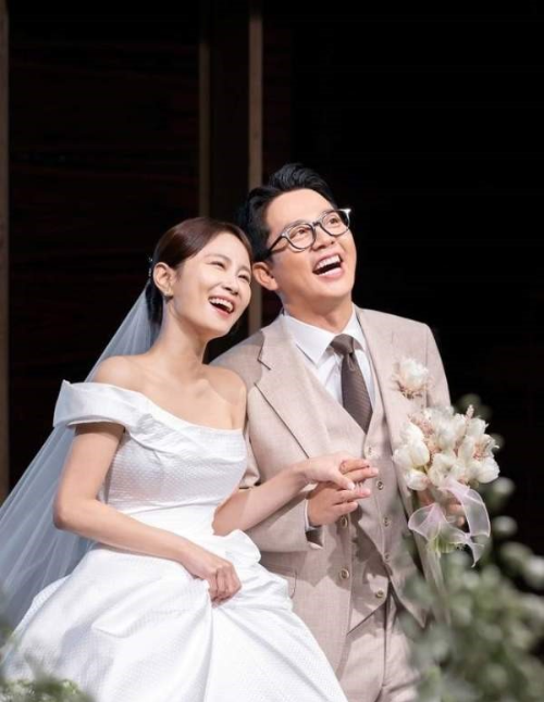 김지민♥김준호 결혼식, 1200명 인산인해 속 '그들'은 왜 불참했을까? 충격 내막 공개!