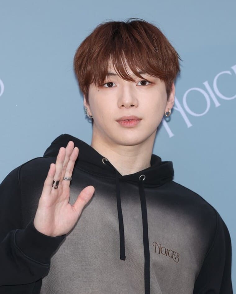 가수-강다니엘
