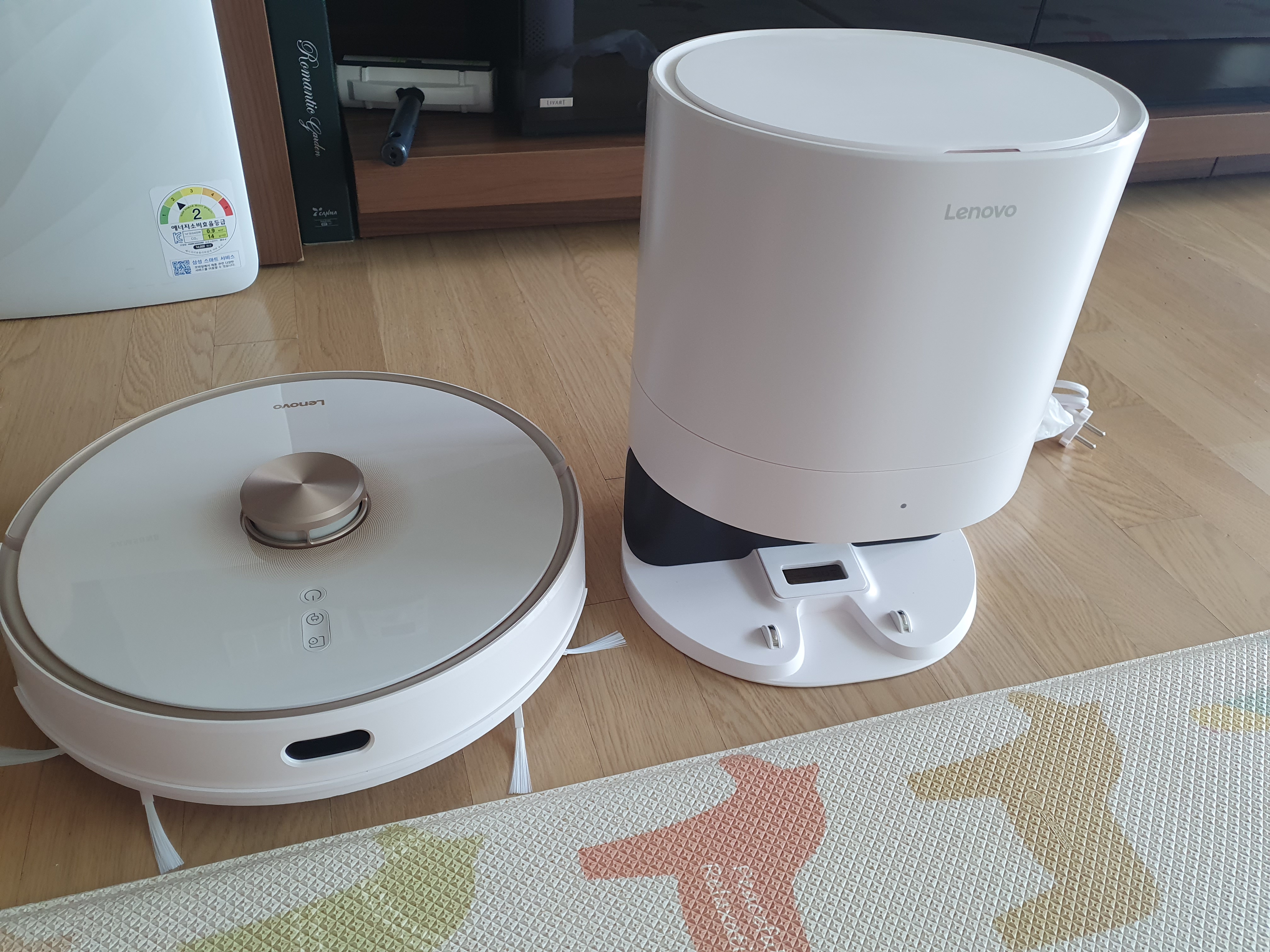 레노버 T1s Pro 로봇청소기+클린스테이션 버튼배열