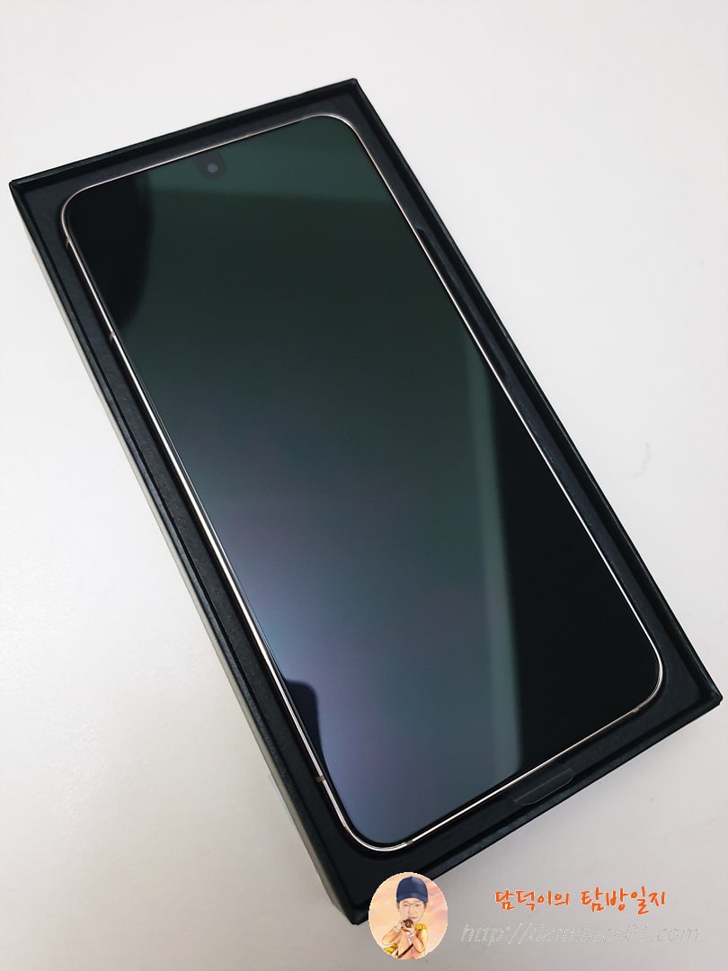 처음 만나는 갤럭시 S22