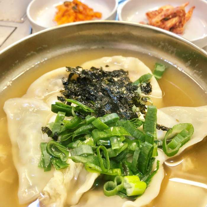 제209회 놀라운토요일 백종원 골목식당 시래기 얼큰 만두국 차태현 유연석 추천 놀토 서울 중곡제일시장 맛집 소개