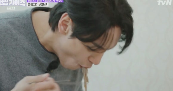 핸썸가이즈15회 : 정선 콧등 치기 국수부터 평창 메밀국수 맛집 미가연&amp;#44; 오숙희 명인의 육회국수 비법은?