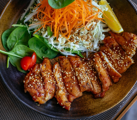 비타민A의 식품 당근, 시금치, 달걀노른자 요리