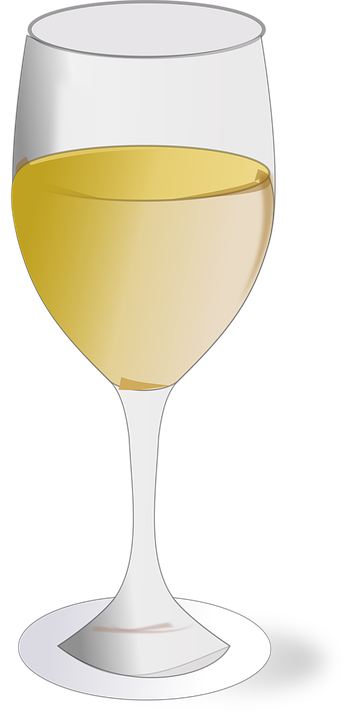 와인잔 속의 화이트와인
