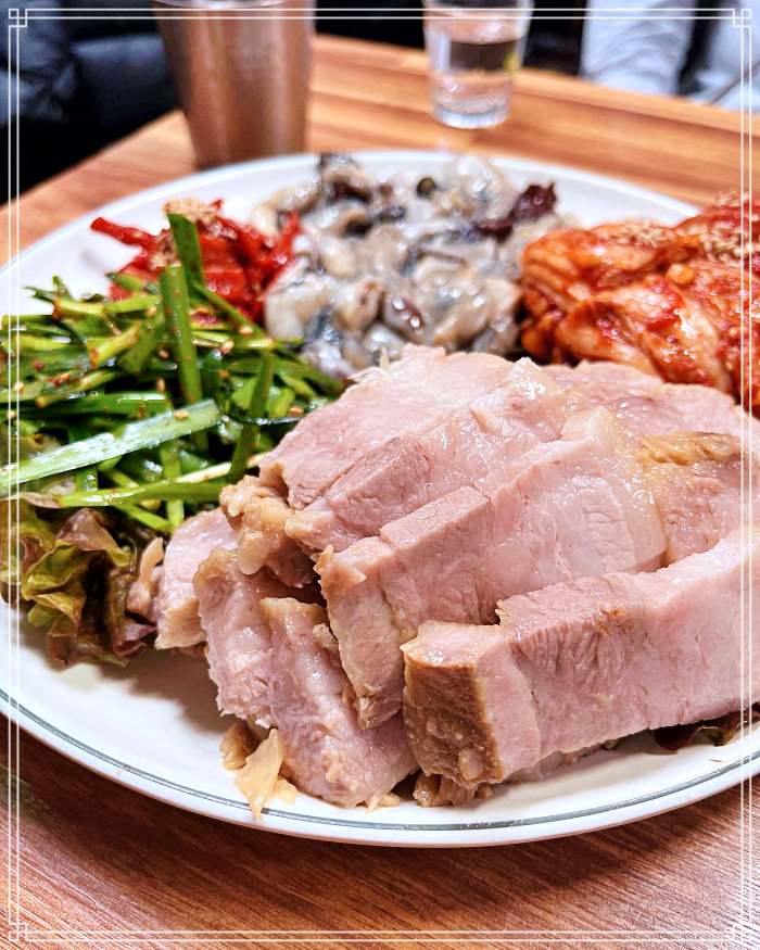 생방송 오늘저녁 시청, 북창동 서울에서 느끼는 바다의 향, 윤기 자르르 굴 보쌈 맛집