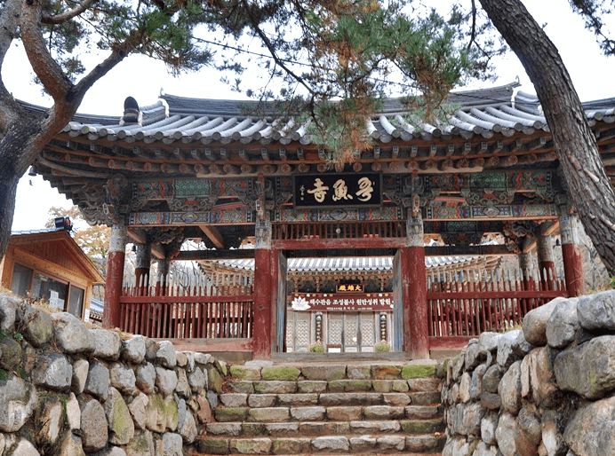 오어사-일주문