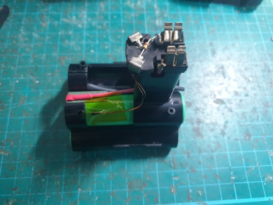 삼성 INR18650-25R 배터리 교체 완료